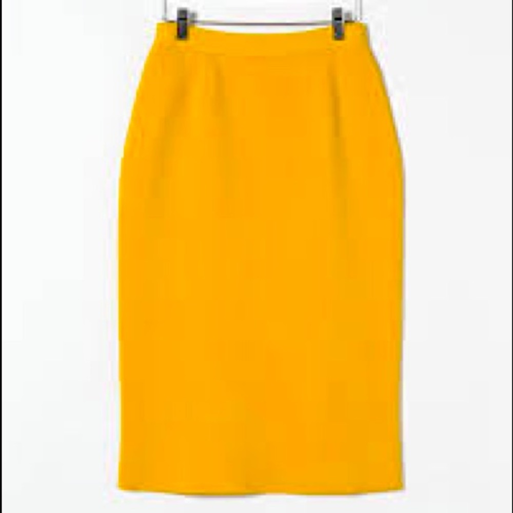 Mustard colored Pencil skirt